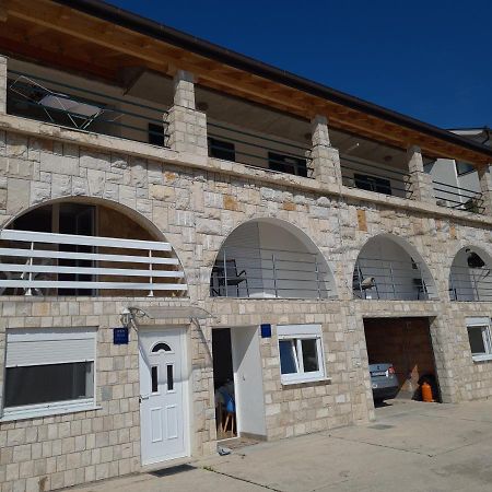 Апартаменти Apartman Senka Rogotin Екстер'єр фото